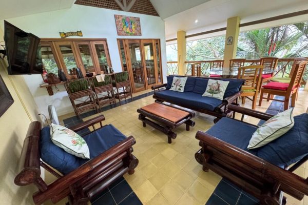 db07a91e-1561-4b87-a19d-24fa3b11cbe1